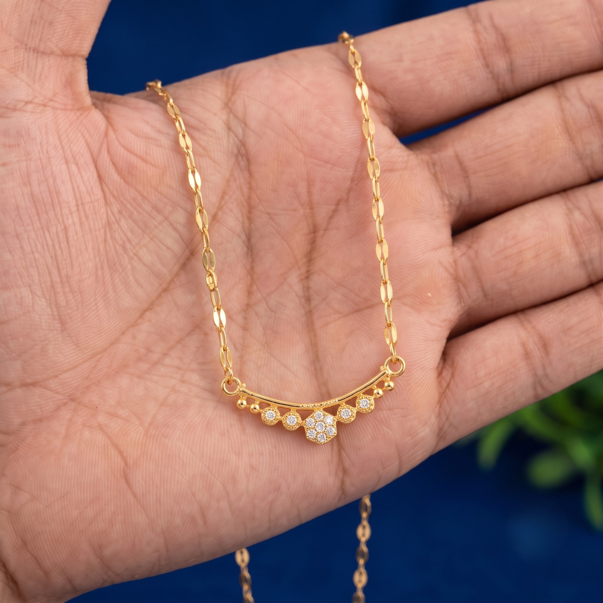 Floral Crystal Pendant Chain
