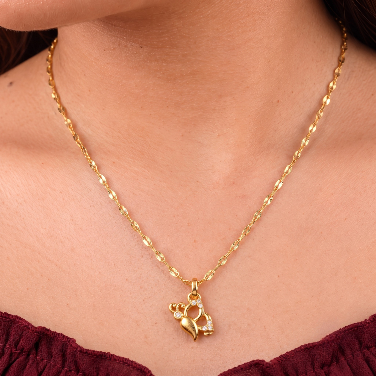 Elegant  Pendant Chain
