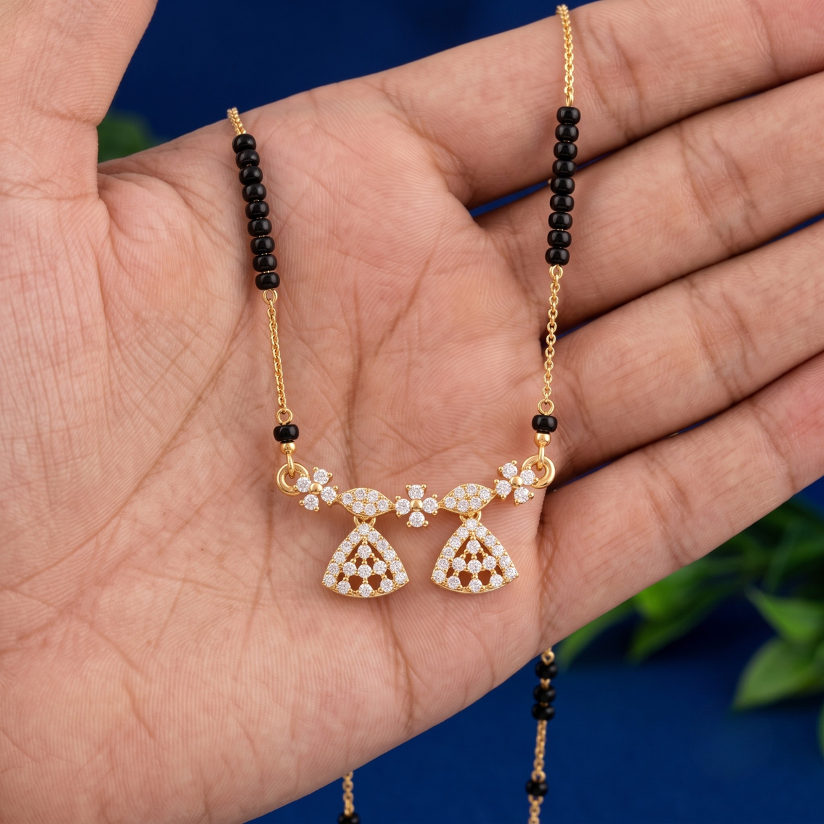 Aurelia Floral Leaf Mangalsutra