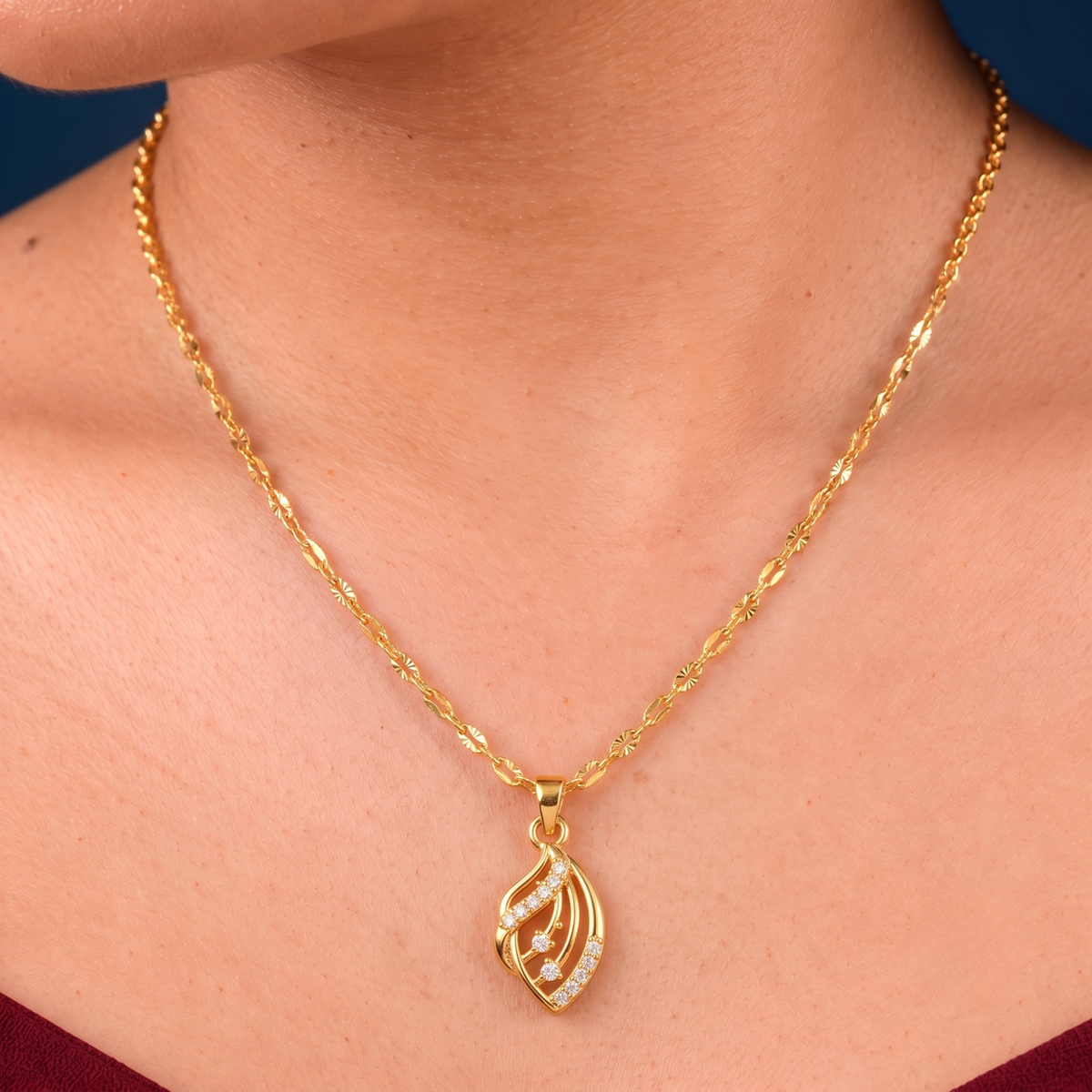 Gold Leaf Crystal Pendant Necklace for Women