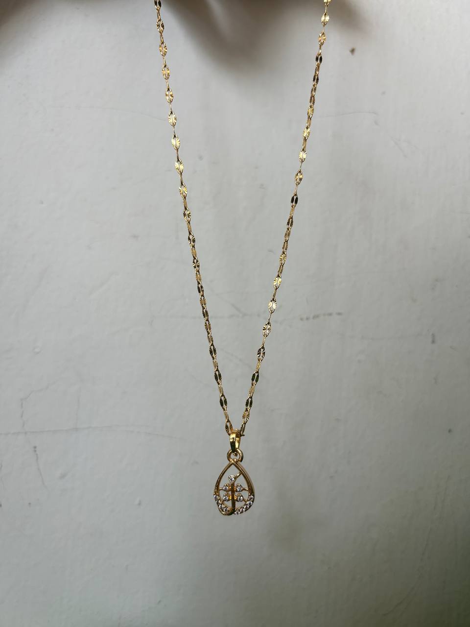 Aurelia Teardrop Chain Pendant